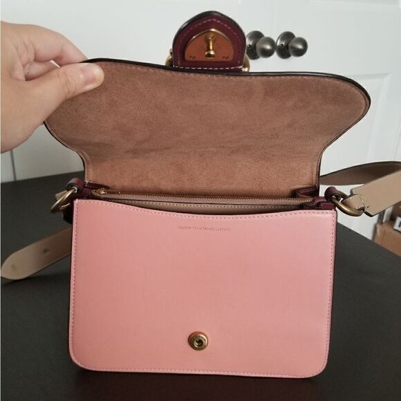 Coach Beat Large Bag - Picture 8 of 11